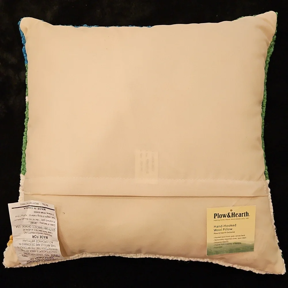 NWT Plow & Hearth Holiday Labrador Dog Wool Throw Pillows - Set Of 2 - Picture 4 of 11